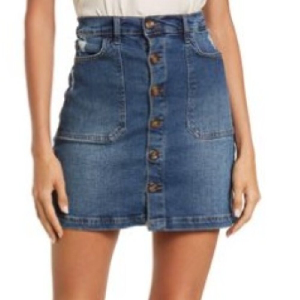 Women's size 6 denim mini skirt button down front pockets distressed style faded
